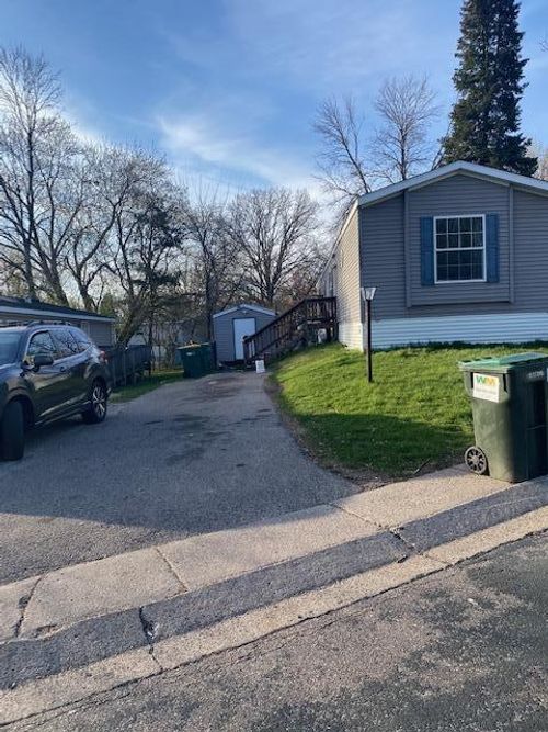 12603 Garner Ct, Apple Valley, MN, 55124-4220 | Card Image
