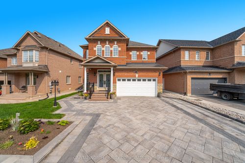 7 Klondike Trail, Brampton, ON, L6R3M2 | Card Image