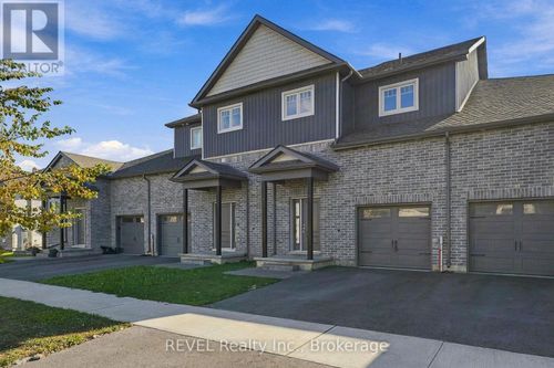 72 Markland Ave, Picton, ON, K0K2T0 | Card Image