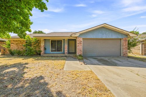 108 Sharp Dr, Stephenville, TX, 76401-2170 | Card Image