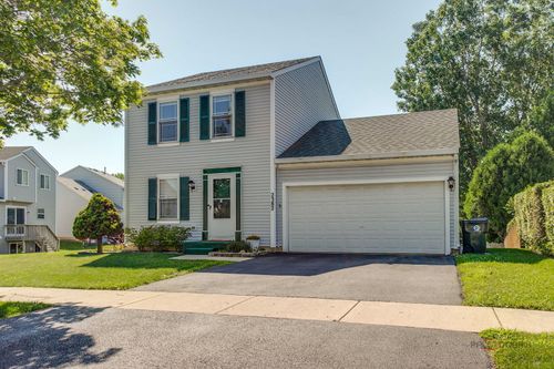 2382 N Quaker Hollow Ln, Round Lake Beach, IL, 60073-4855 | Card Image