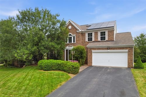 213 Macduff Ct, Gibsonia, PA, 15044-9497 | Card Image