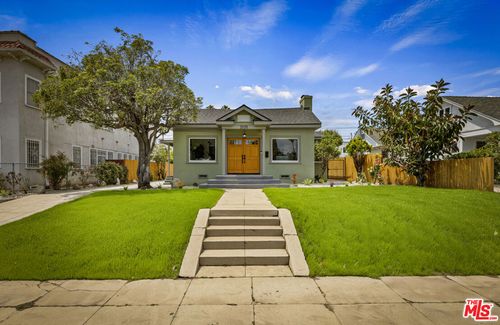 2025 West Blvd, Los Angeles, CA, 90016-1721 | Card Image