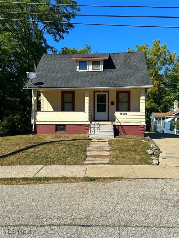 Elm St, Maple Heights, OH 44137
