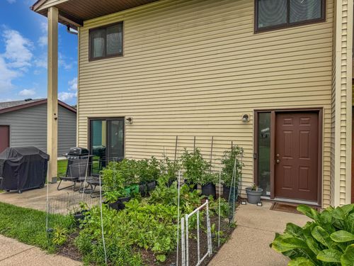 13725 Inglewood Ave, Savage, MN, 55378-2079 | Card Image
