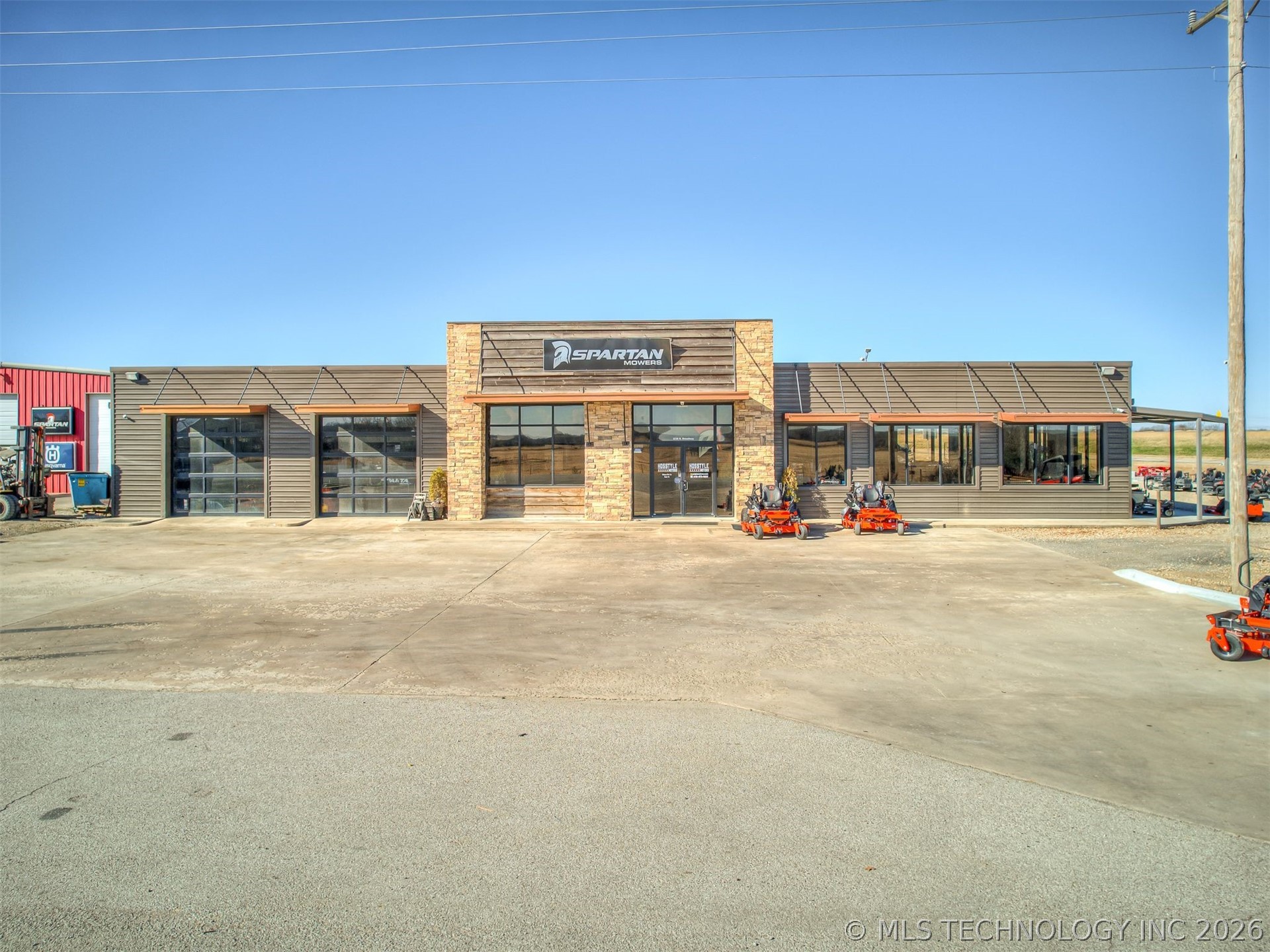 Commercial Sale in Checotah 3