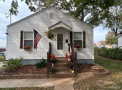 1003 Hamilton St, Union, MO, 63084-1417 | Card Image