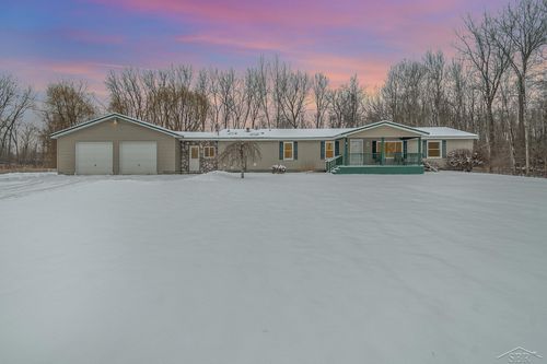 1920 E Huron Rd, Au Gres, MI, 48703-9421 | Card Image