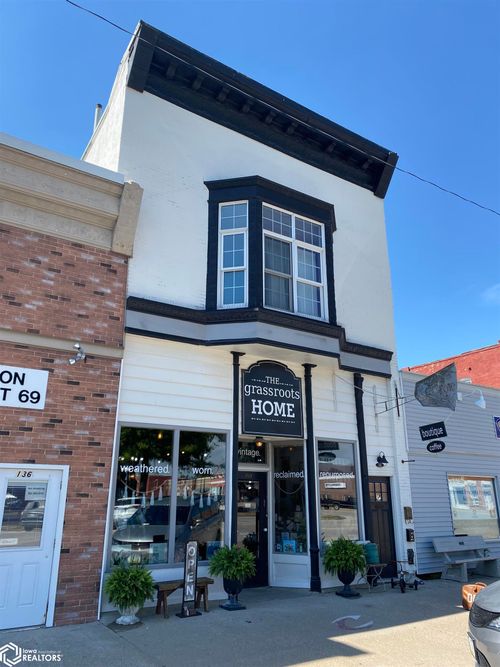 140 W Jefferson St, Osceola, IA, 50213-1286 | Card Image