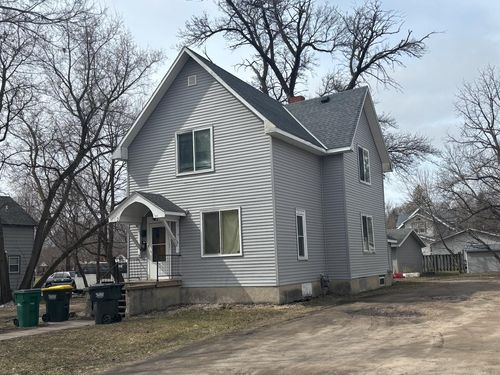 420 8th St Sw, Willmar, MN, 56201-3126 | Card Image