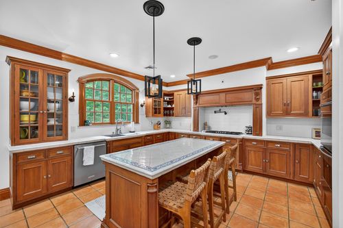 10 Greenwich Ave, Central Valley, NY, 10917-3716 | Card Image