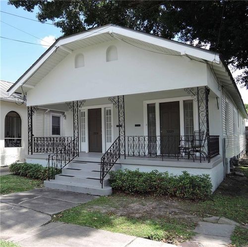 3231 Calhoun St, New Orleans, LA, 70125-4203 | Card Image