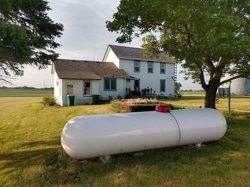 2940 N 30th Rd, Seneca, IL, 61360-9756 | Card Image