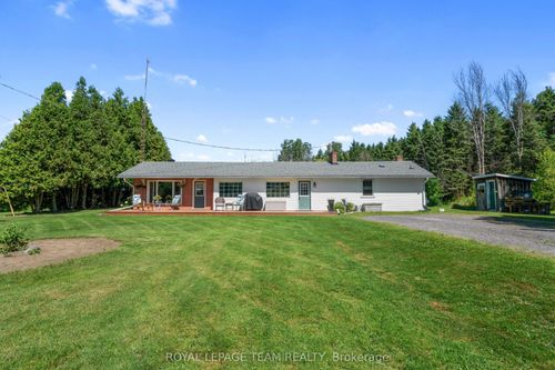 12135 County Rd 2, Morrisburg, ON, K0C1X0 | Card Image