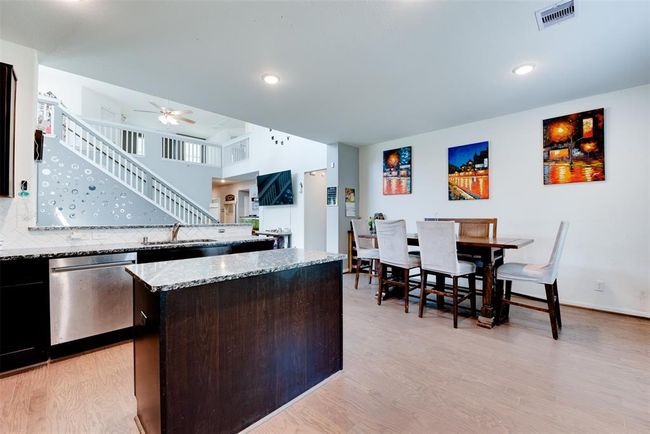 438 Dorsal Way, House other with 4 bedrooms, 3 bathrooms and 3 parking in Crosby TX | Image 11