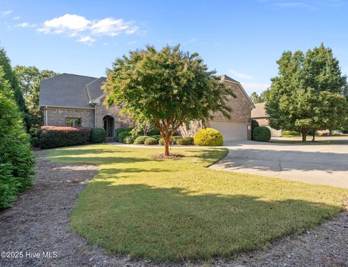 3 Victoria Way, Pinehurst, NC, 28374-8466 | Card Image