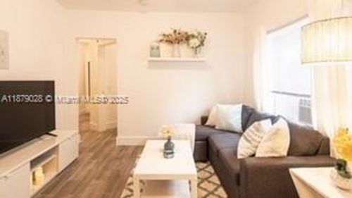 4-27 Ne 60th Ter, Miami, FL, 33137-2020 | Card Image