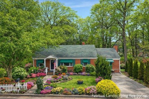 606 Northington St, South Hill, VA, 23970-2722 | Card Image