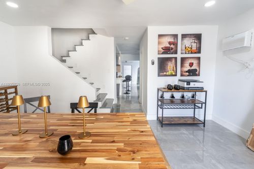 711 85th St, Miami Beach, FL, 33141-1109 | Card Image