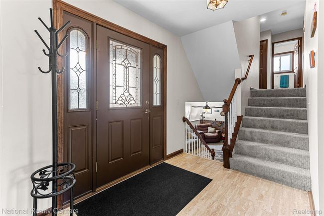 Entry | Image 5