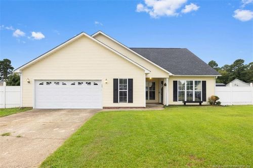 589 S Buckeye Dr, Raeford, NC, 28376-5651 | Card Image