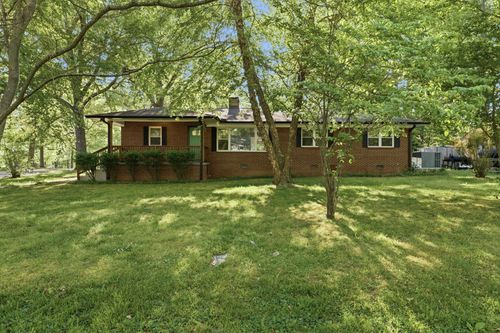 201 Fleming St, Tullahoma, TN, 37388-3240 | Card Image