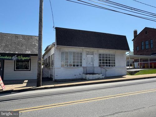 11 E State St, QUARRYVILLE, PA, 17566-1282 | Card Image