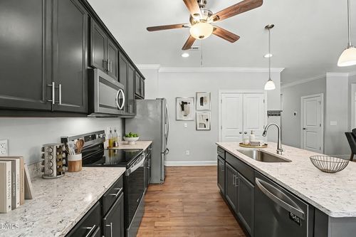 130 Aylebury Rdg, Zebulon, NC, 27597-5003 | Card Image