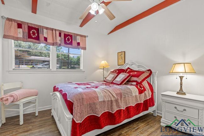 263 Crestwood Loop, House other with 2 bedrooms, 1 bathrooms and null parking in Avinger TX | Image 18