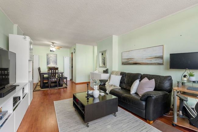 802 - 620 7th Ave, Condo with 2 bedrooms, 2 bathrooms and 1 parking in New Westminster BC | Image 4