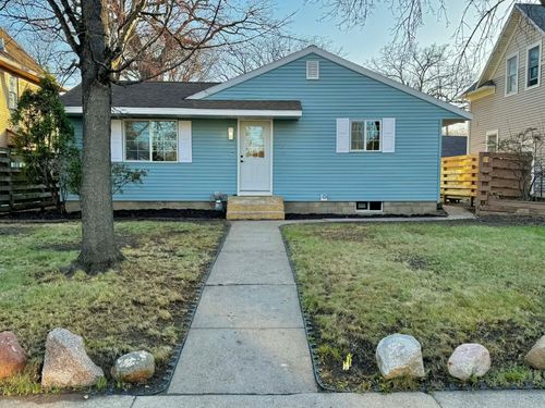 329 4th Ave Ne, Saint Cloud, MN, 56304-0318 | Card Image