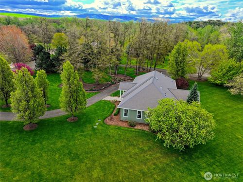 236 Looking Glass Road, Walla Walla, WA, 99362 | Card Image