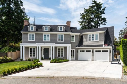 3950 Sequoia Pl, Victoria, BC, V8N4N3 | Card Image
