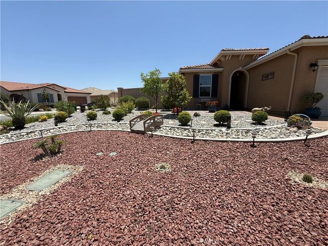 338 Linnea Flds, House other with 2 bedrooms, 2 bathrooms and 2 parking in Beaumont CA | Image 4