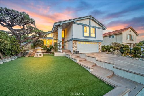 2909 S Diamond St, Santa Ana, CA, 92704-6016 | Card Image