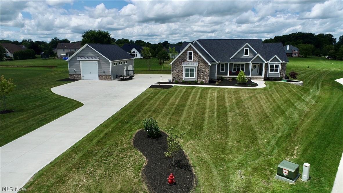 Honey Badger Ln, Valley City, OH 44280
