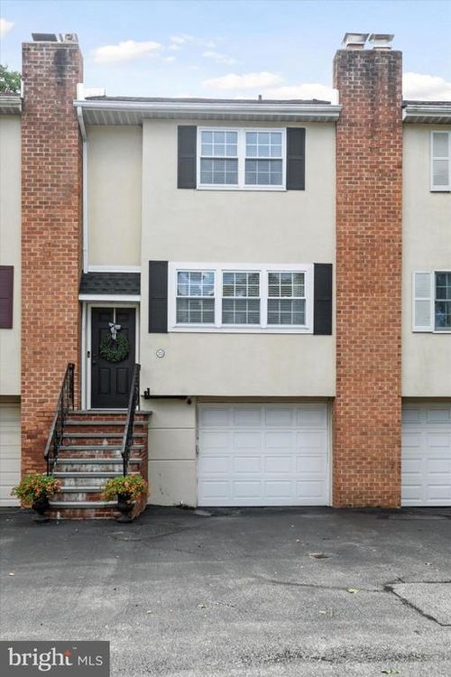 333 Liberty Ln, Wayne, PA, 19087-3820 | Card Image