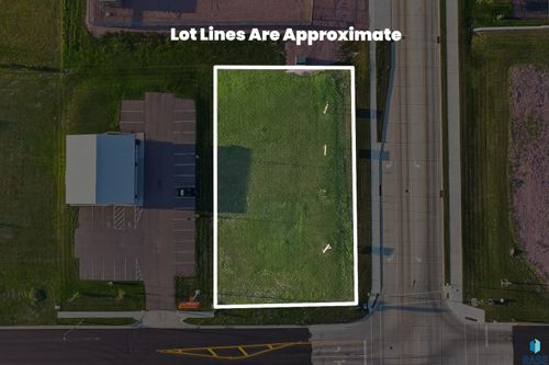 400 W Opal Ln Lane, Hartford, SD, 57033 | Card Image