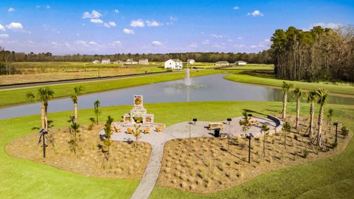 122 Cantley Way, Holly Hill, SC, 29059-9057 | Card Image