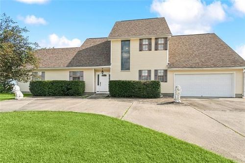 277 Moonraker Dr, Slidell, LA, 70458-5524 | Card Image