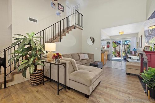 b-4754 68th St, San Diego, CA, 92115-3096 | Card Image