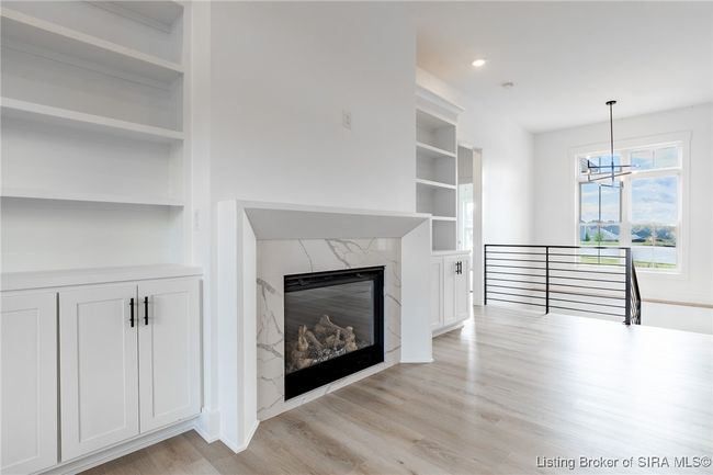 2034 Andres Way, Home with 5 bedrooms, 4 bathrooms and null parking in Floyds Knobs IN | Image 13