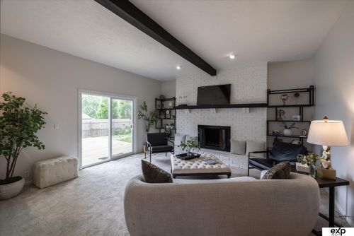 5041 South 93 Street, Omaha, NE, 68127 | Card Image