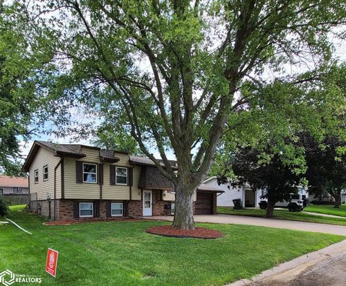1610 S 5th St, Oskaloosa, IA, 52577-4028 | Card Image