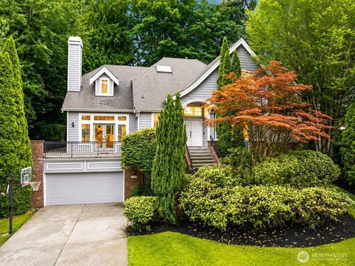 17033 Ne 108th Way, Redmond, WA, 98052-2794 | Card Image