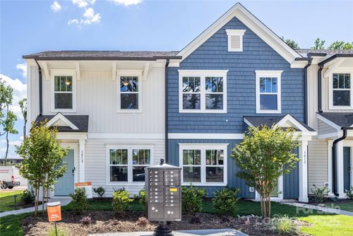 35-2003 Parkvale Place, Charlotte, NC, 28208 | Card Image