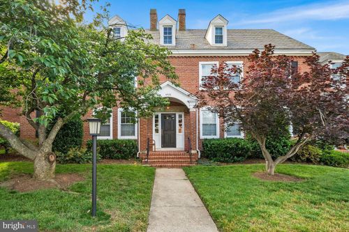 b2-4520 36th St S, ARLINGTON, VA, 22206-1853 | Card Image