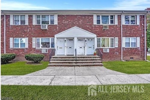 a-12 Gramercy Gdns, Middlesex, NJ, 08846-1686 | Card Image