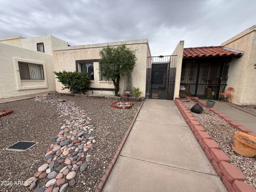 2313 W Vineyard Rd, Tempe, AZ, 85282-6174 | Card Image