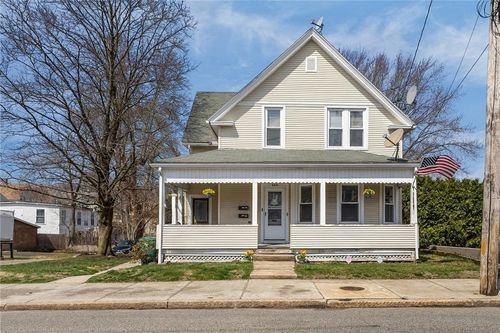 429 Winter Street, Woonsocket, RI, 02895 | Card Image